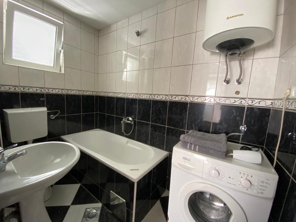 Veselinka Apartments & Rooms ブドヴァ エクステリア 写真
