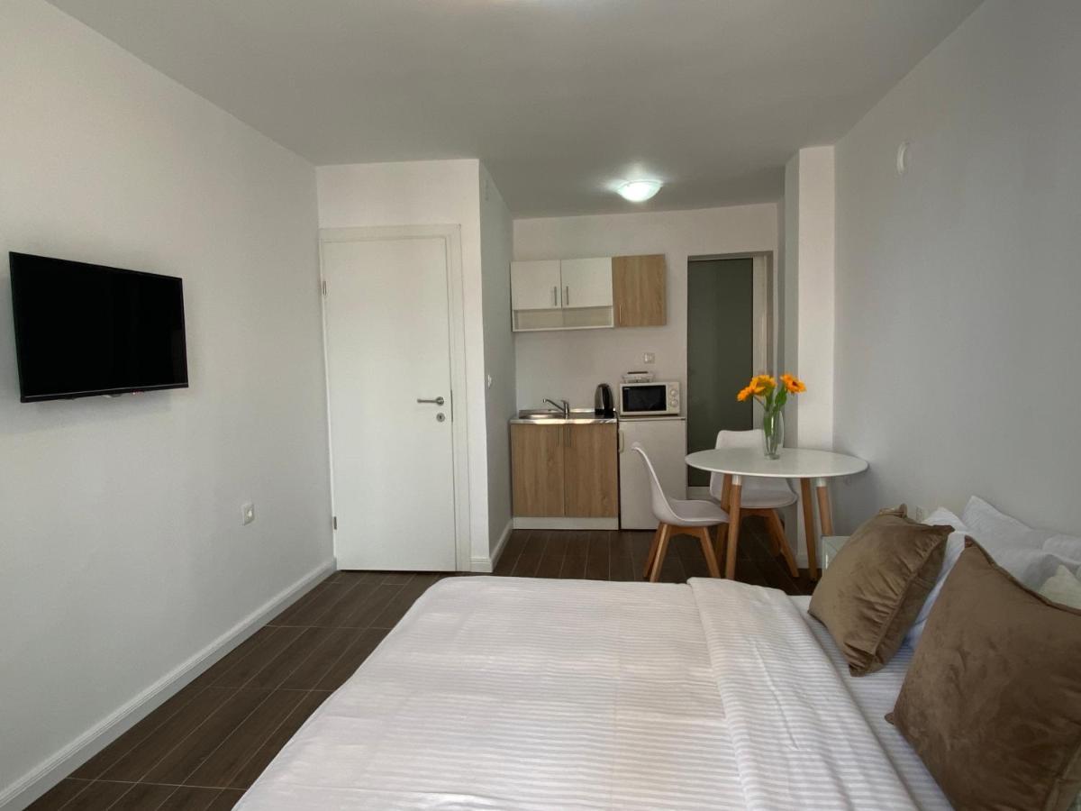 Veselinka Apartments & Rooms ブドヴァ エクステリア 写真
